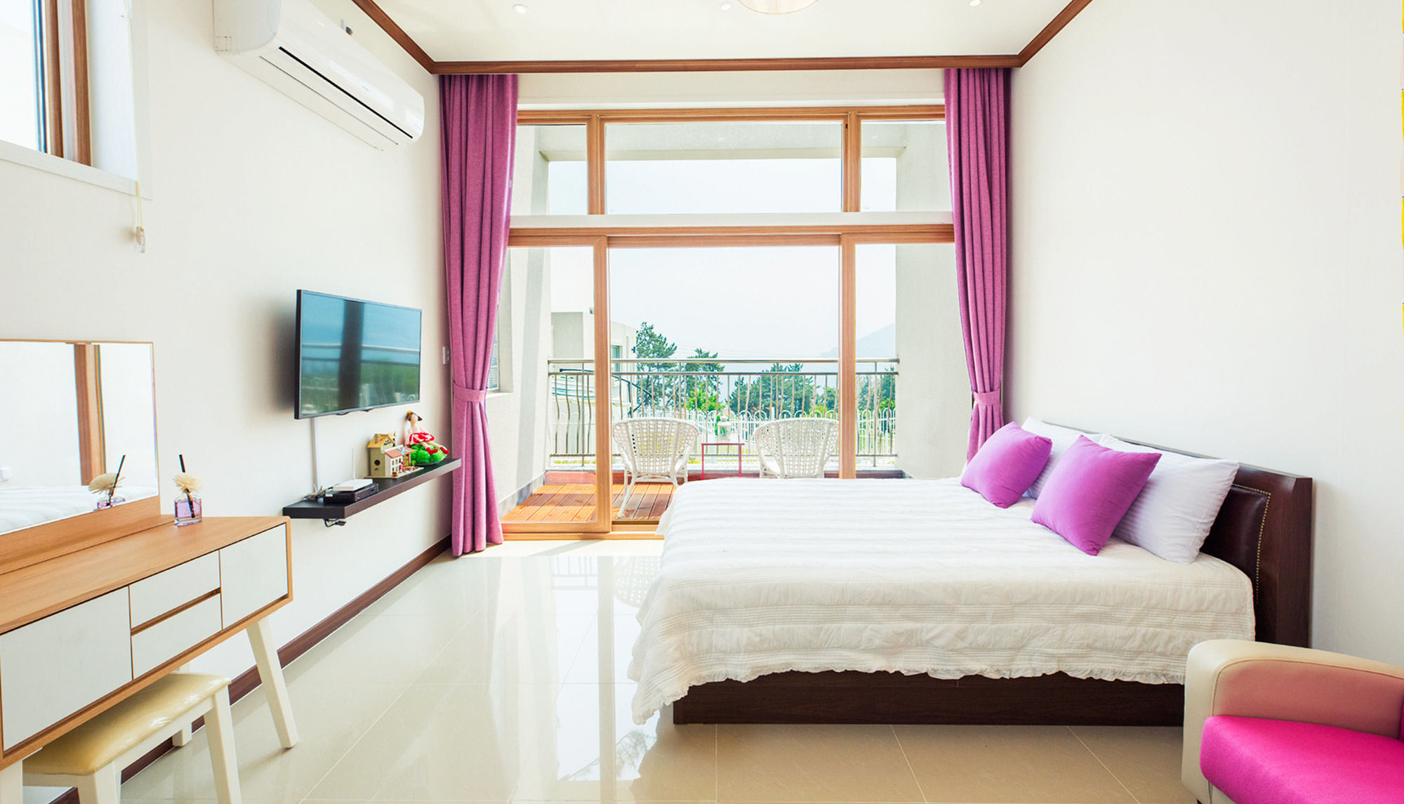 Sea & Pine Pension Namhae Exterior foto